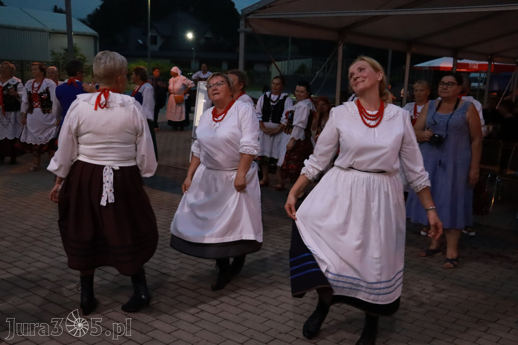 Zabawa taneczna - JURAJSKI GOŚCINIEC Koziegłowy 2022r.