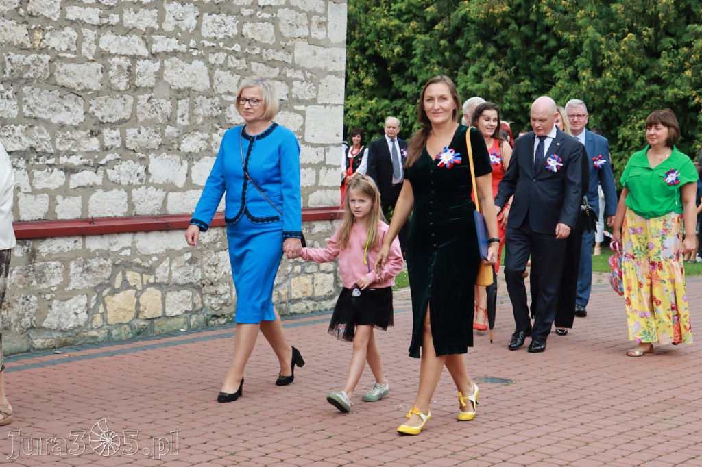 DOŻYNKI KROCZYCE - korowód i część oficjalna.