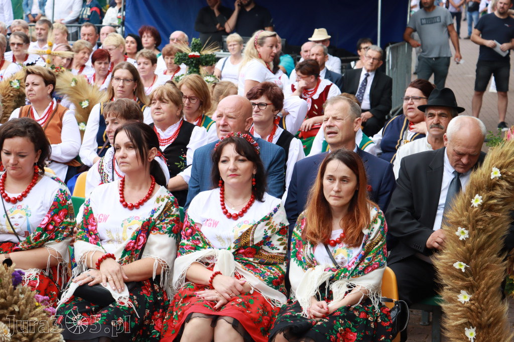 DOŻYNKI KROCZYCE - korowód i część oficjalna.