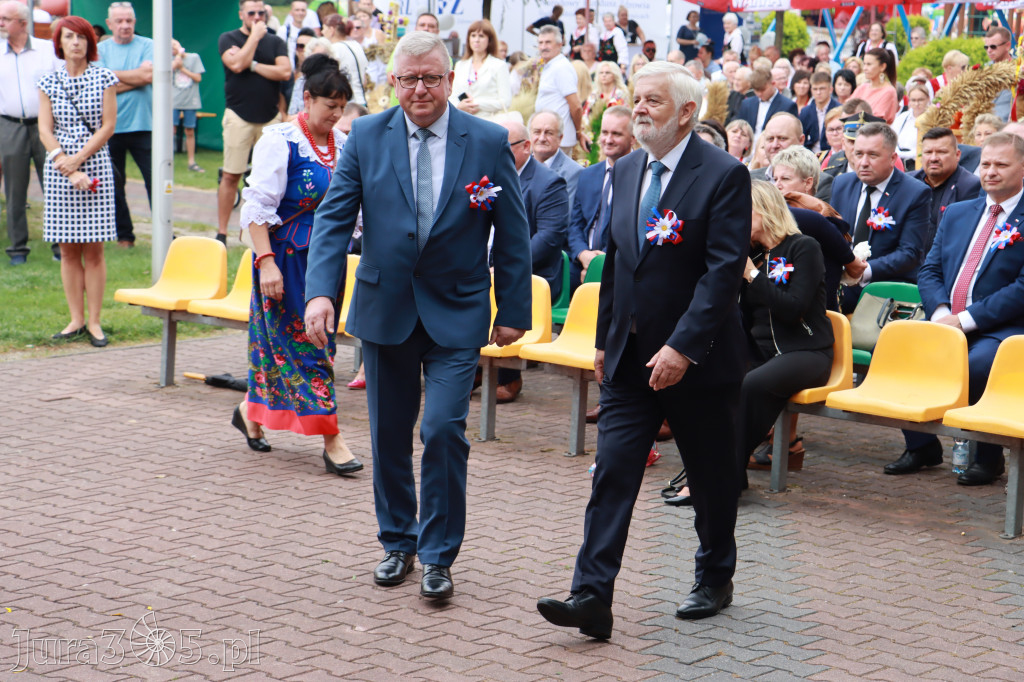 DOŻYNKI KROCZYCE - korowód i część oficjalna.