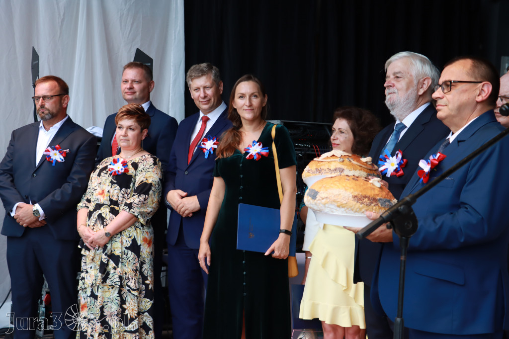 DOŻYNKI KROCZYCE - korowód i część oficjalna.