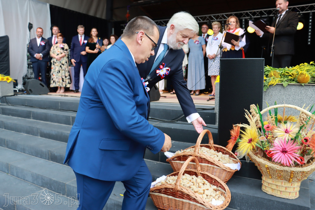 DOŻYNKI KROCZYCE - korowód i część oficjalna.