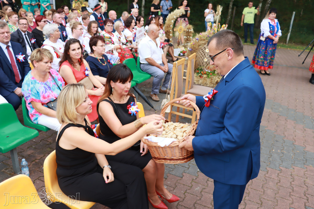 DOŻYNKI KROCZYCE - korowód i część oficjalna.