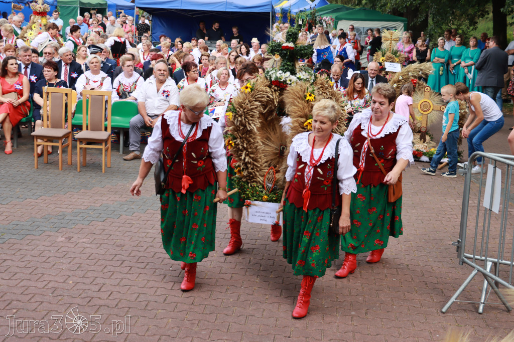 DOŻYNKI KROCZYCE - korowód i część oficjalna.