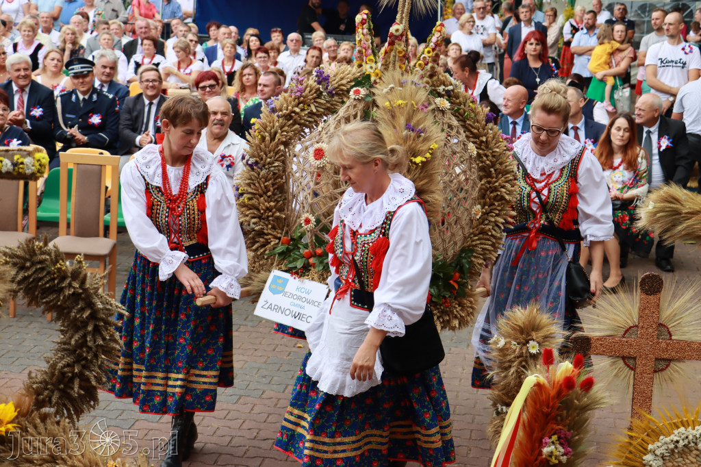 DOŻYNKI KROCZYCE - korowód i część oficjalna.