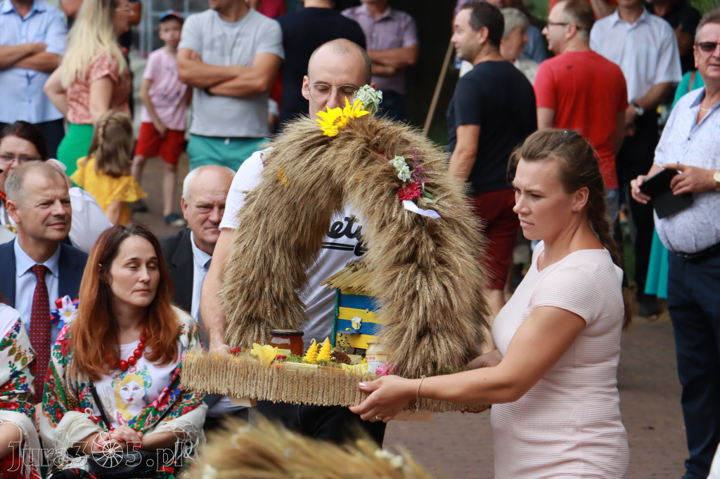 DOŻYNKI KROCZYCE - korowód i część oficjalna.