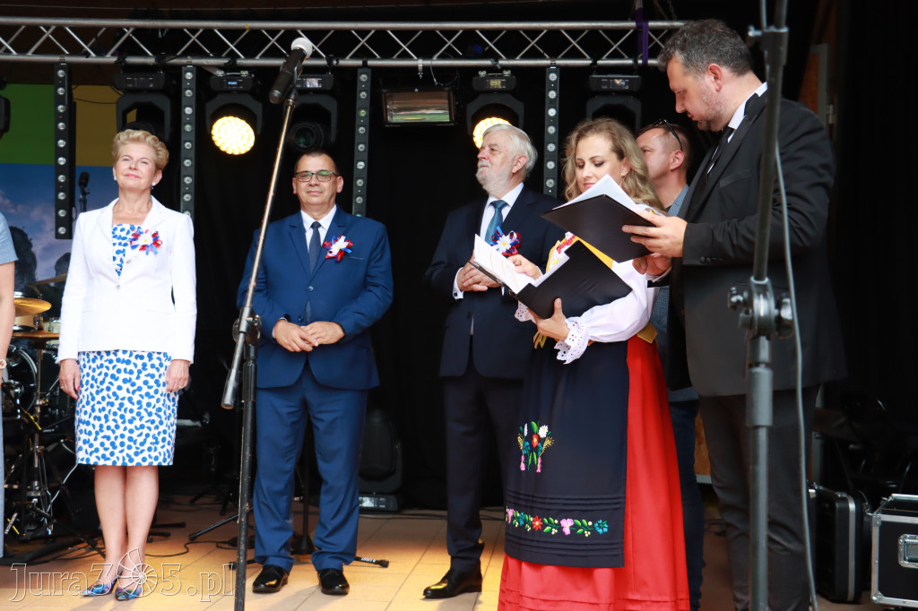 DOŻYNKI KROCZYCE - korowód i część oficjalna.