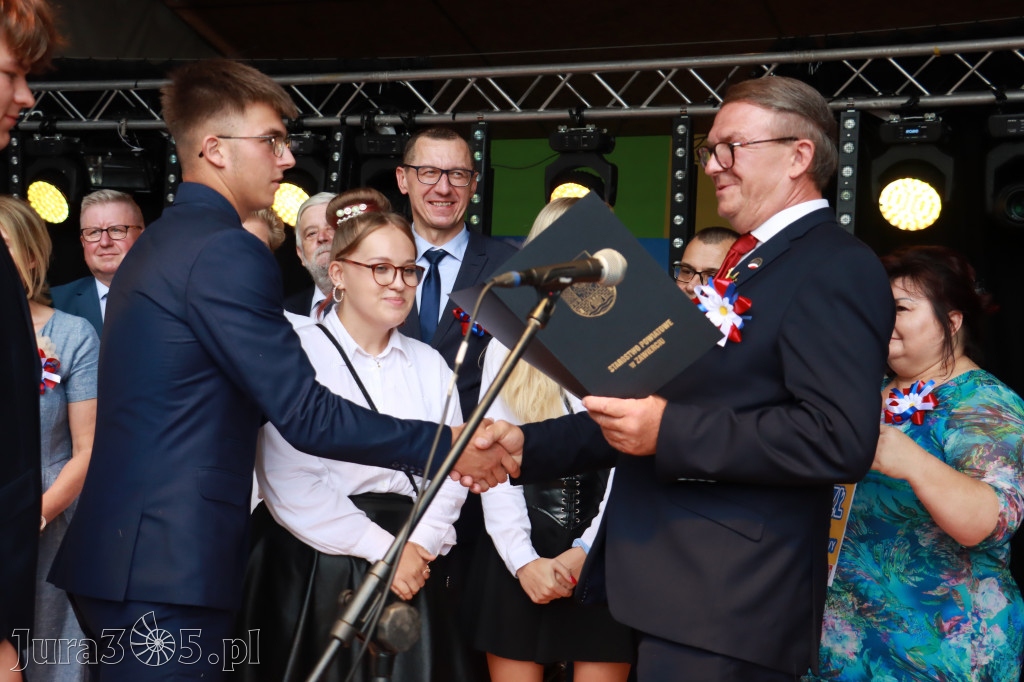 DOŻYNKI KROCZYCE - korowód i część oficjalna.