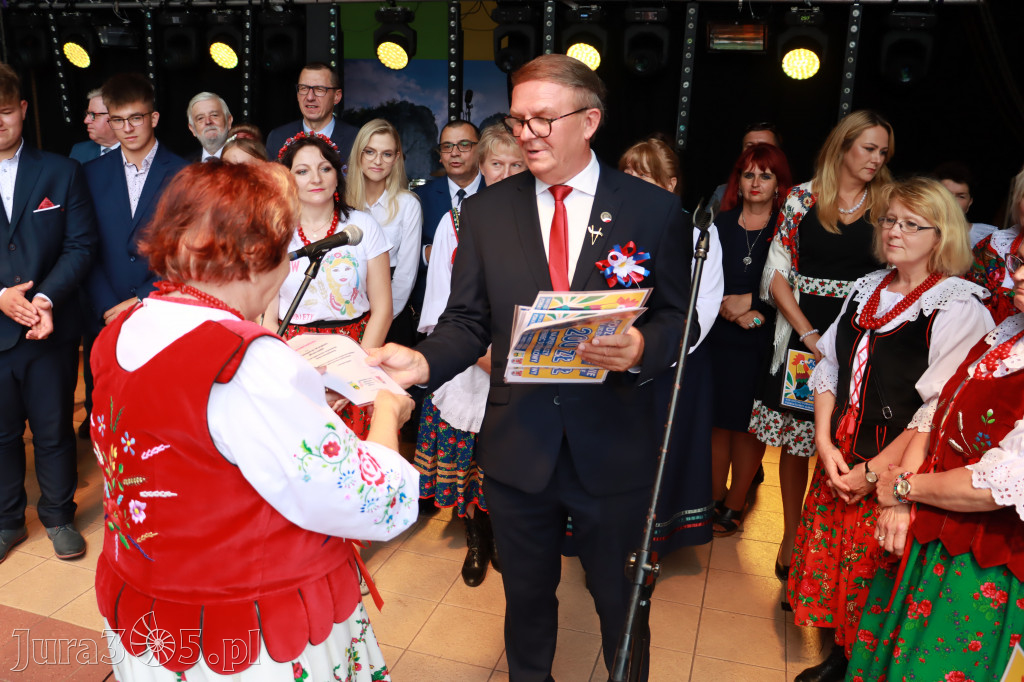 DOŻYNKI KROCZYCE - korowód i część oficjalna.