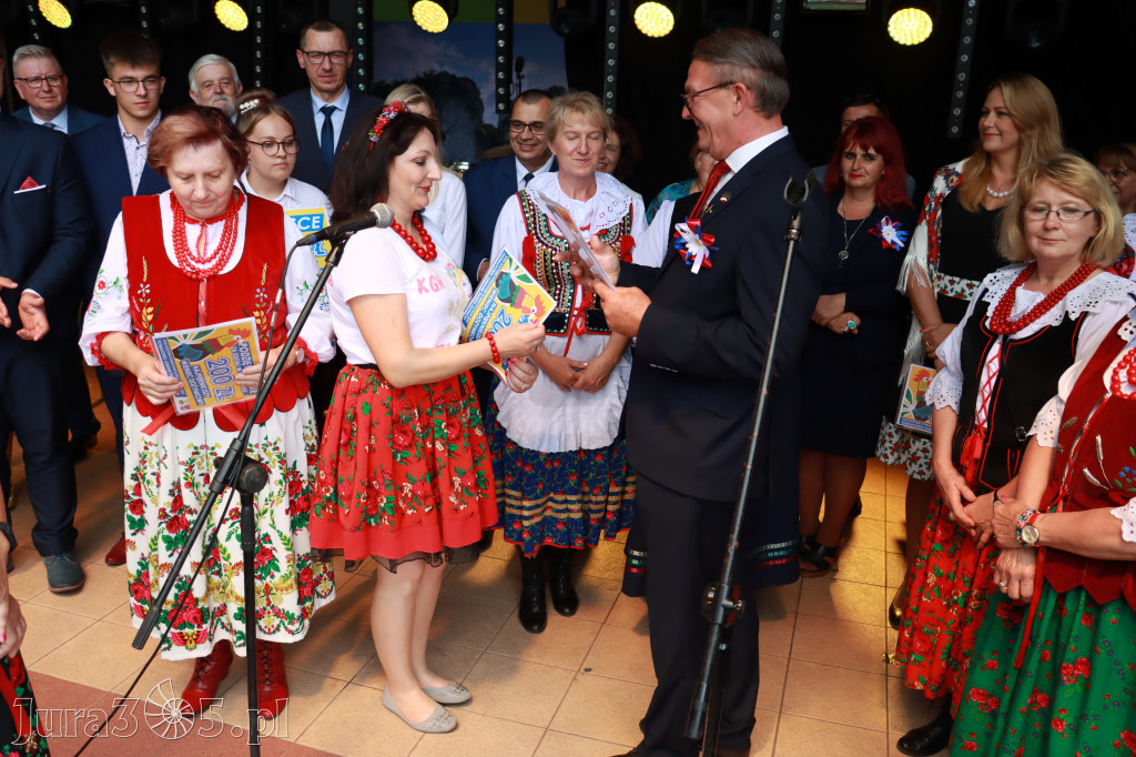 DOŻYNKI KROCZYCE - korowód i część oficjalna.