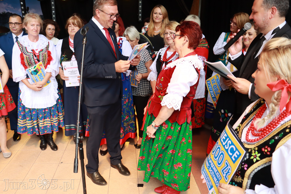 DOŻYNKI KROCZYCE - korowód i część oficjalna.