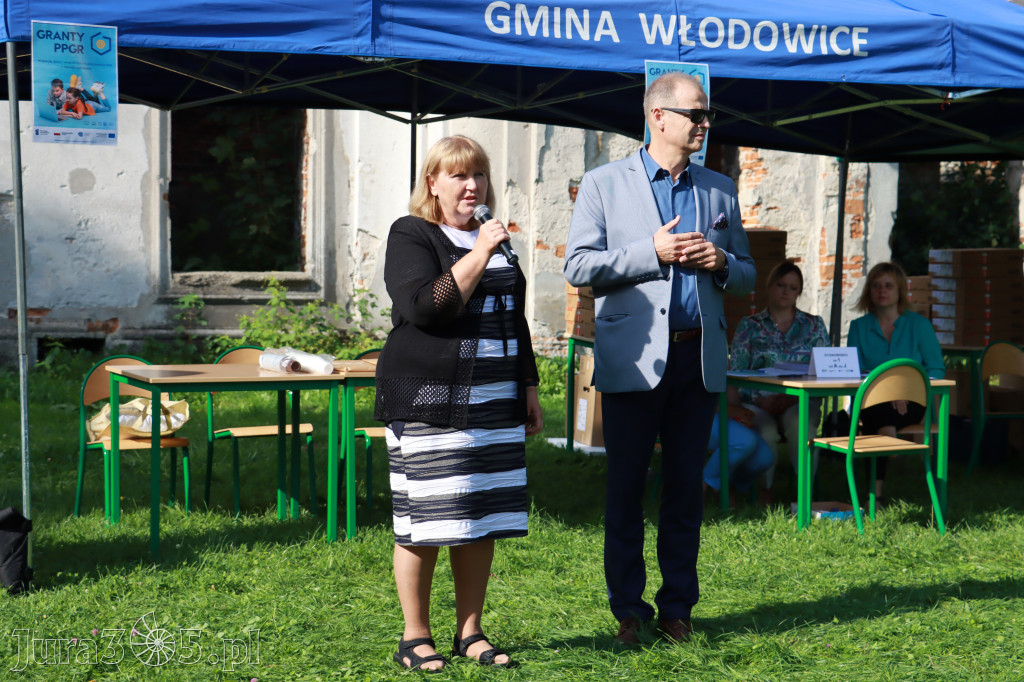 Włodowice - PRZEKAZANIE KOMPUTERÓW ?Granty PPGR?