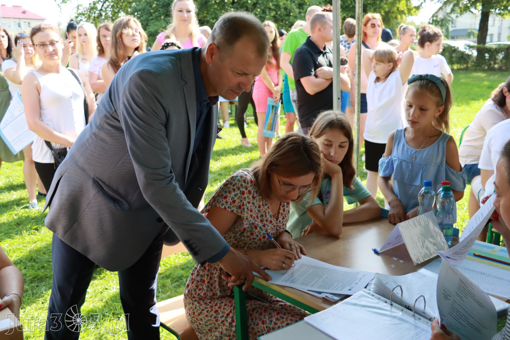Włodowice - PRZEKAZANIE KOMPUTERÓW ?Granty PPGR?