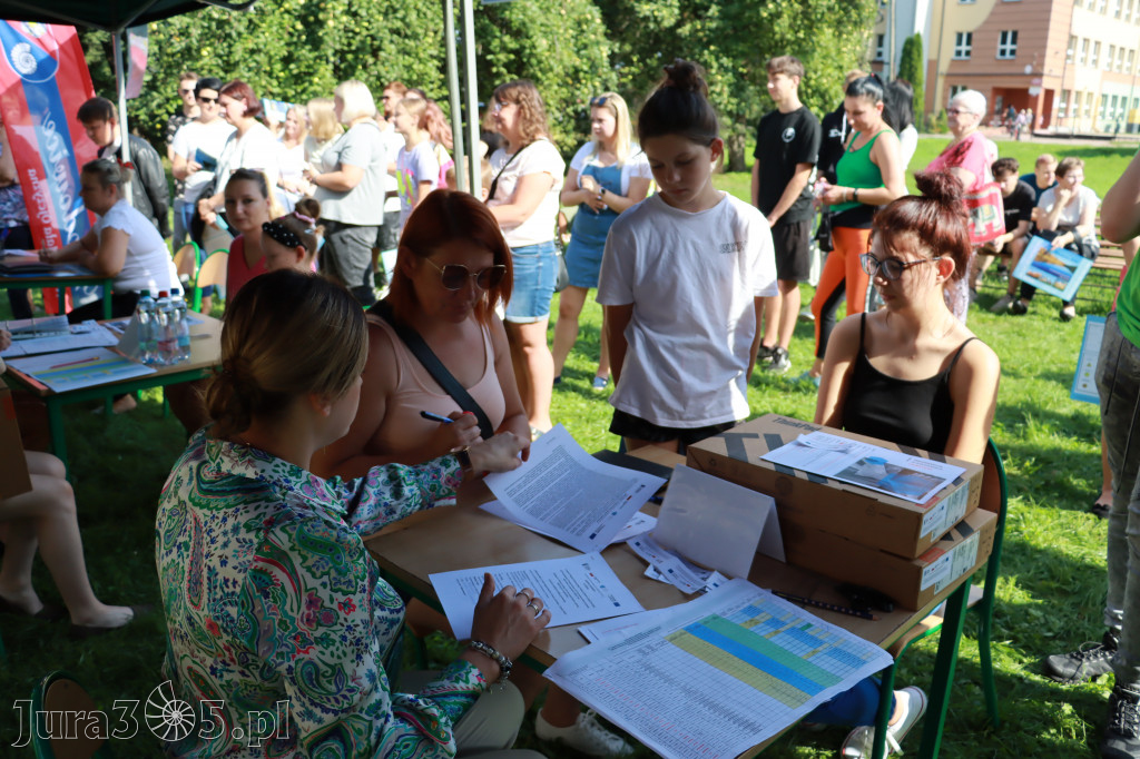 Włodowice - PRZEKAZANIE KOMPUTERÓW ?Granty PPGR?