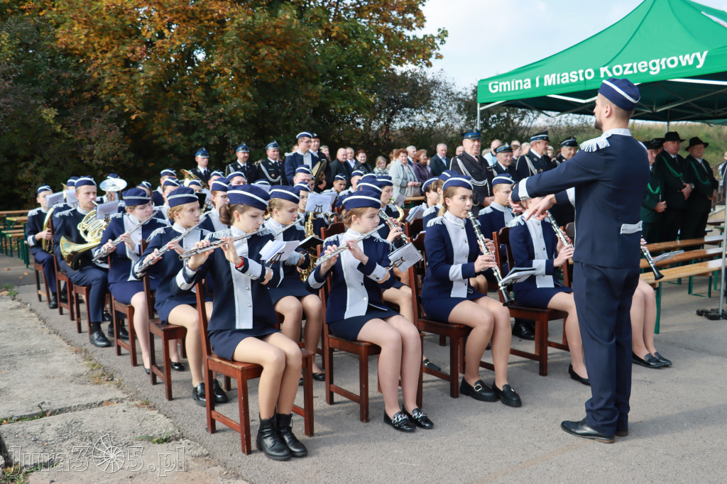 Fotorelacja - Przekazanie i poświęcenie nowego samochodu OSP Cynków