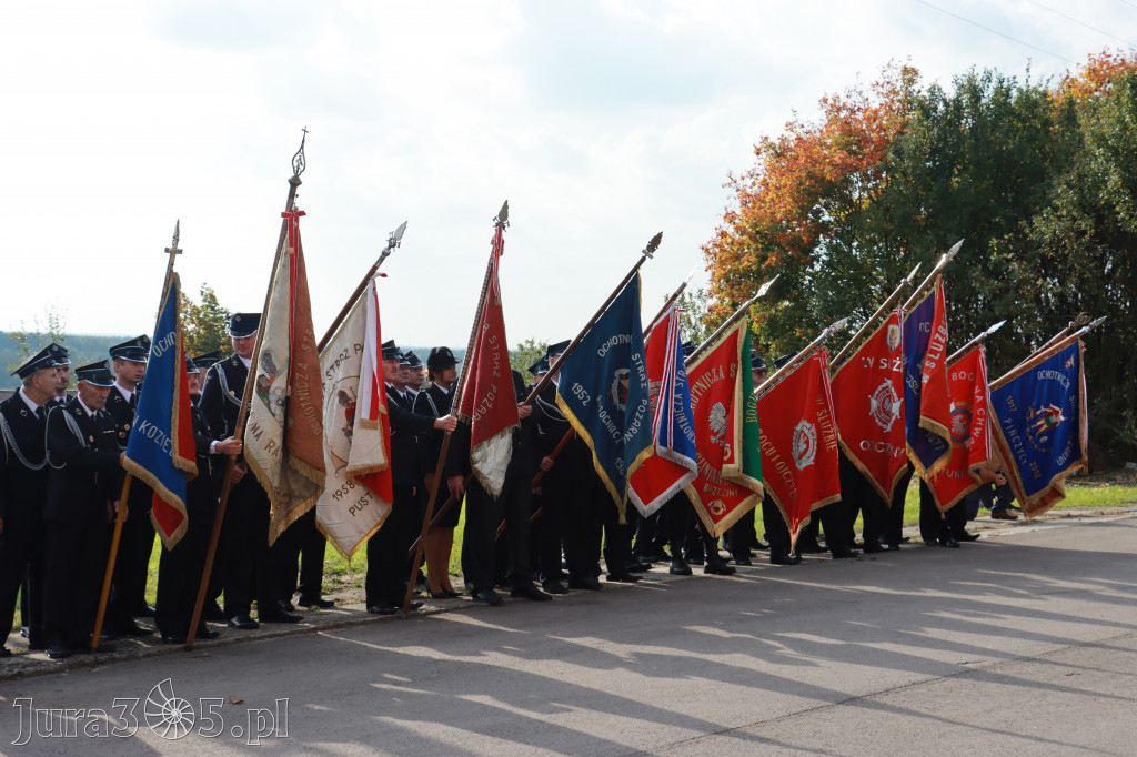 Fotorelacja - Przekazanie i poświęcenie nowego samochodu OSP Cynków