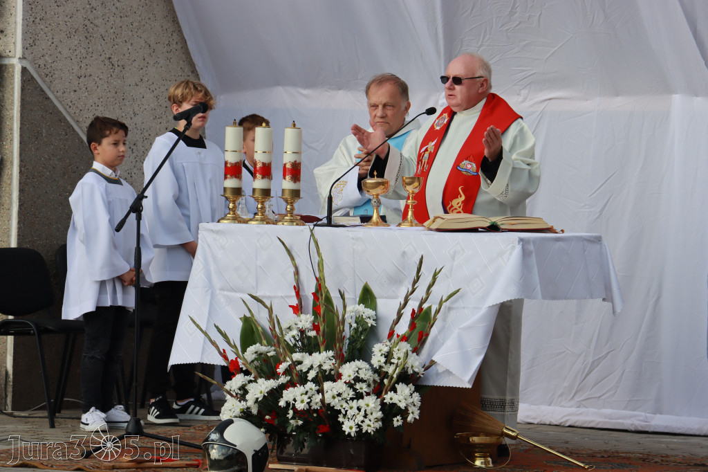Fotorelacja - Przekazanie i poświęcenie nowego samochodu OSP Cynków