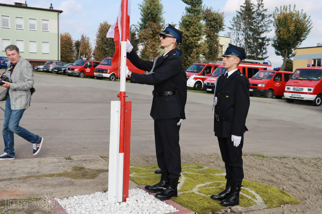 Fotorelacja - Przekazanie i poświęcenie nowego samochodu OSP Cynków
