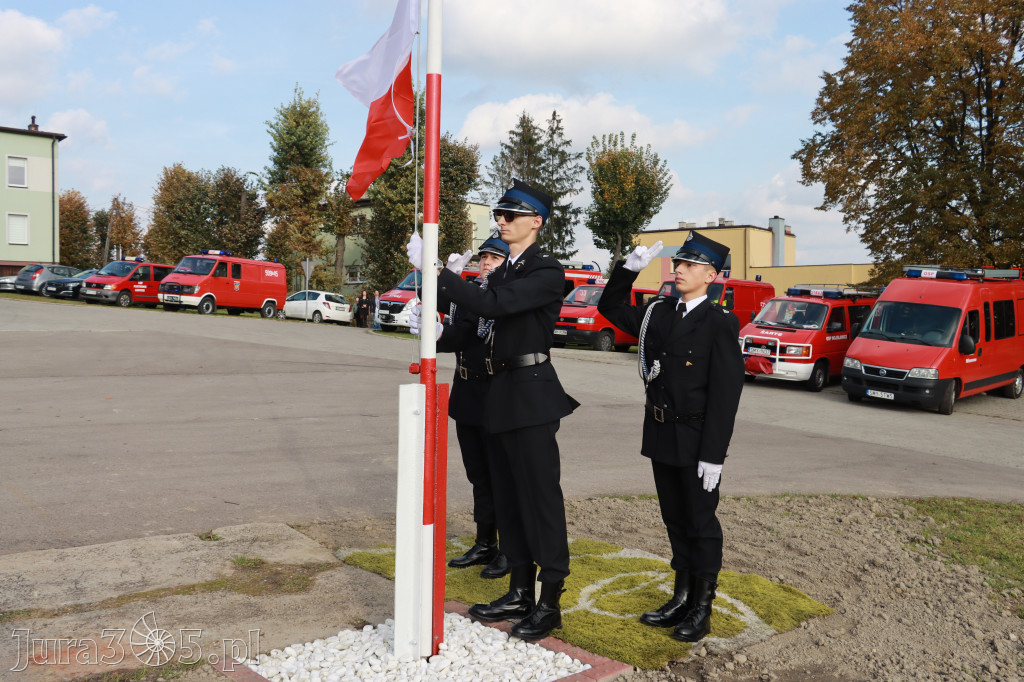 Fotorelacja - Przekazanie i poświęcenie nowego samochodu OSP Cynków