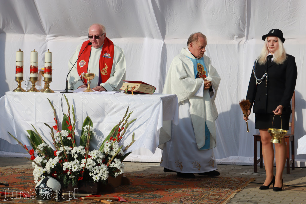 Fotorelacja - Przekazanie i poświęcenie nowego samochodu OSP Cynków