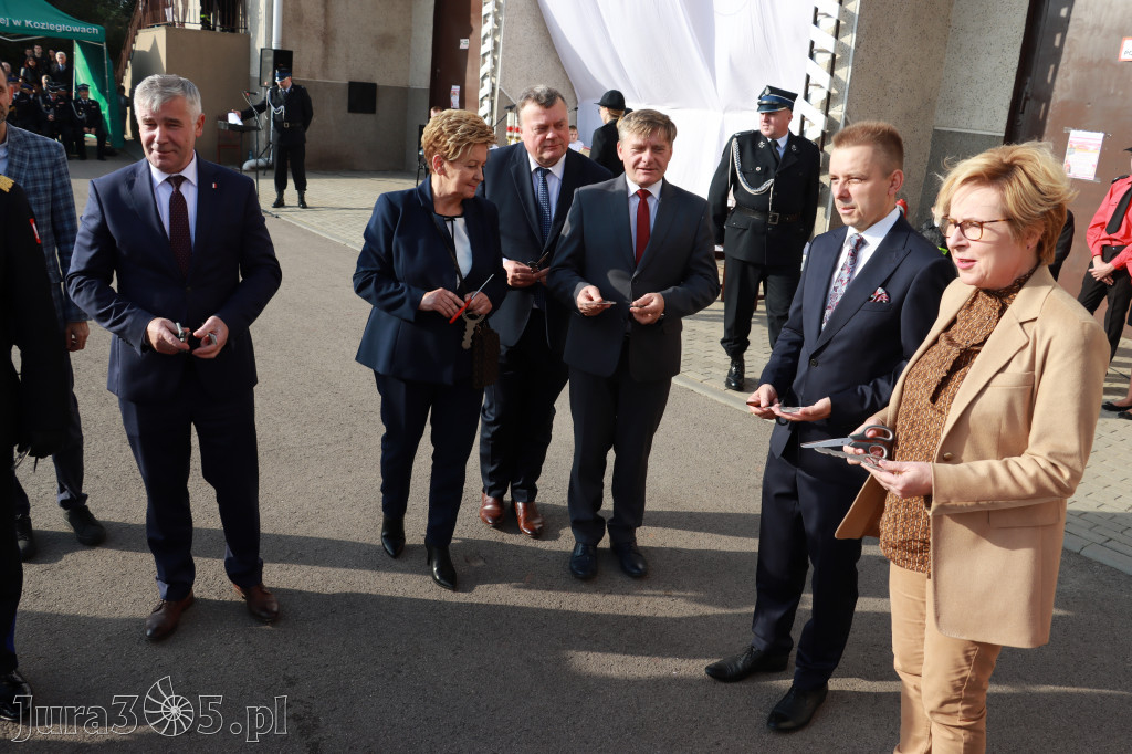 Fotorelacja - Przekazanie i poświęcenie nowego samochodu OSP Cynków