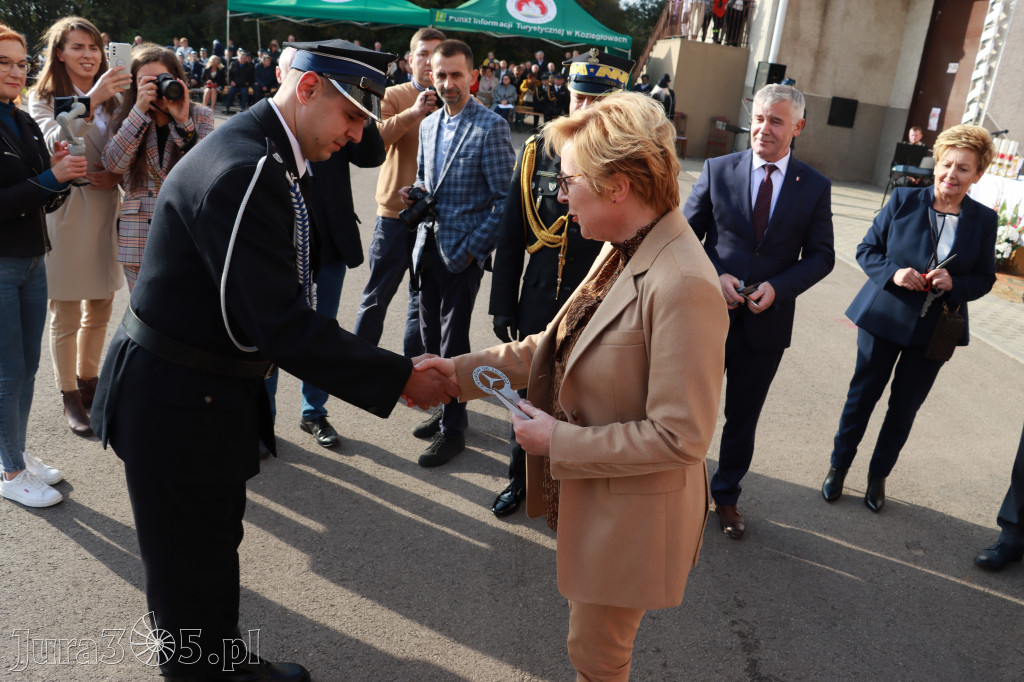 Fotorelacja - Przekazanie i poświęcenie nowego samochodu OSP Cynków