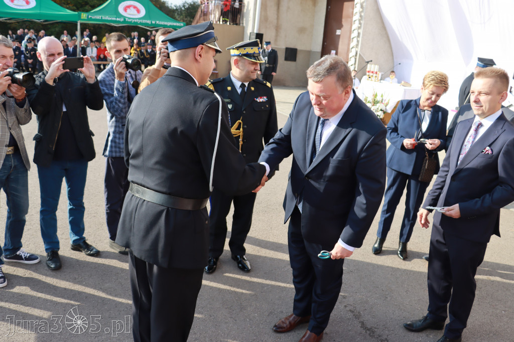 Fotorelacja - Przekazanie i poświęcenie nowego samochodu OSP Cynków