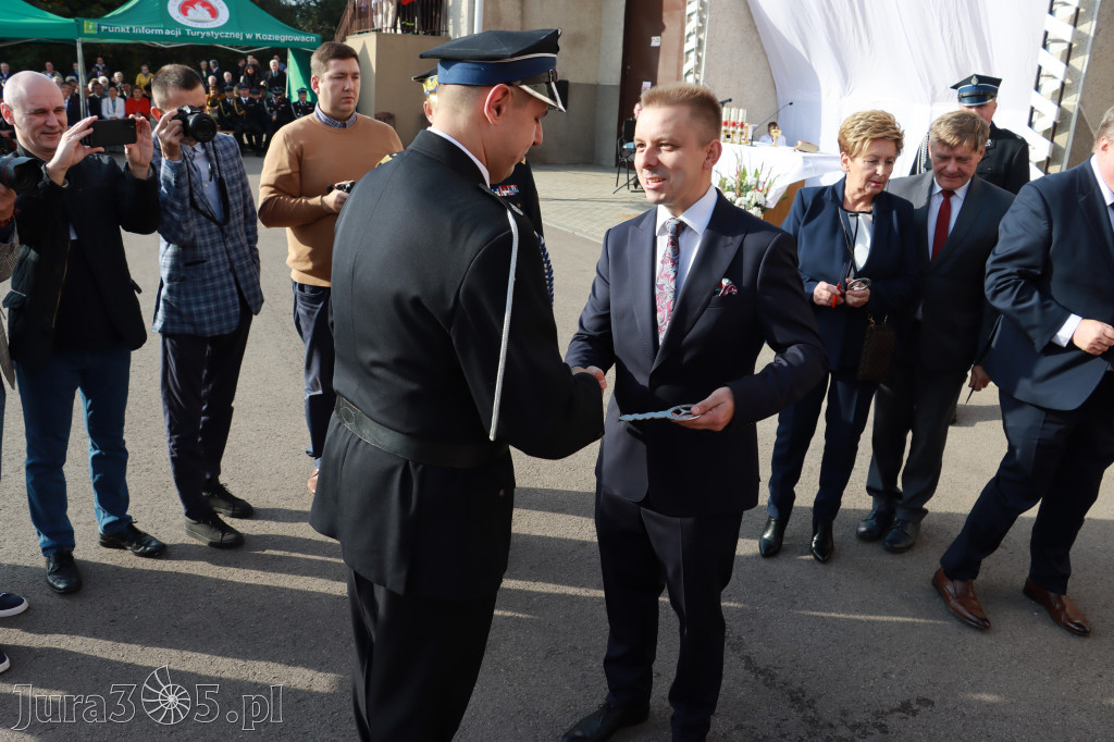 Fotorelacja - Przekazanie i poświęcenie nowego samochodu OSP Cynków