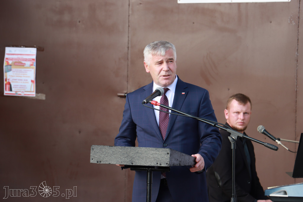 Fotorelacja - Przekazanie i poświęcenie nowego samochodu OSP Cynków