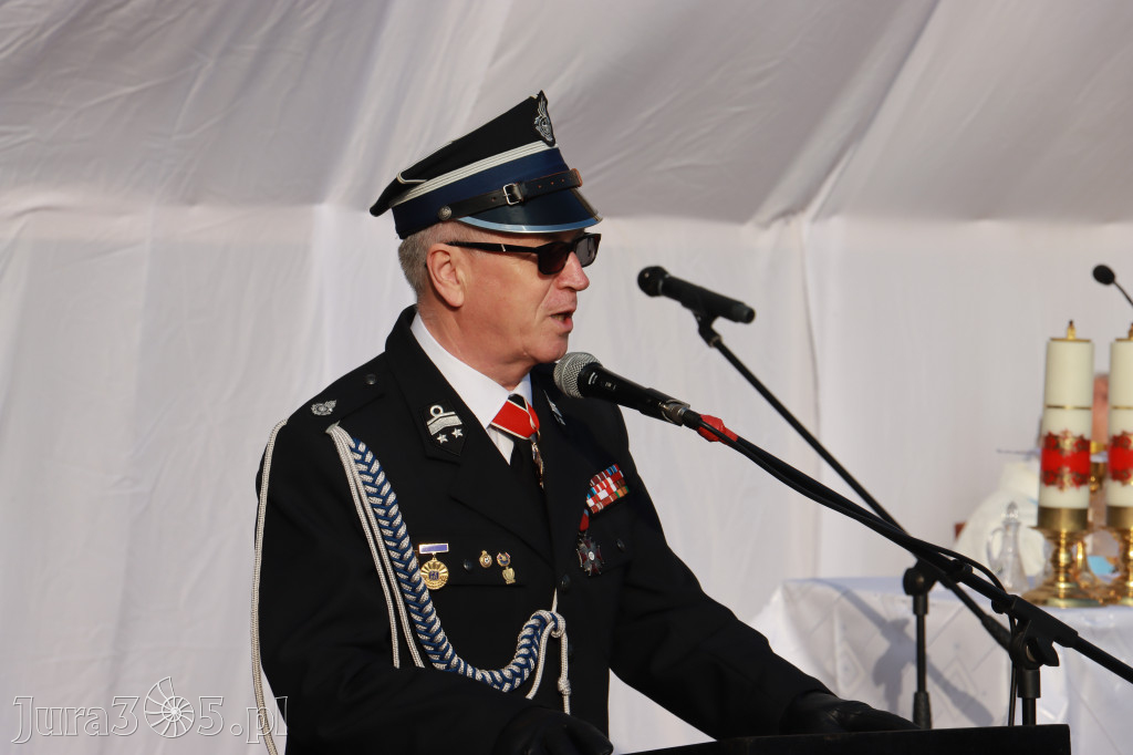 Fotorelacja - Przekazanie i poświęcenie nowego samochodu OSP Cynków