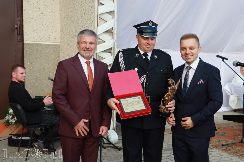 Fotorelacja - Przekazanie i poświęcenie nowego samochodu OSP Cynków