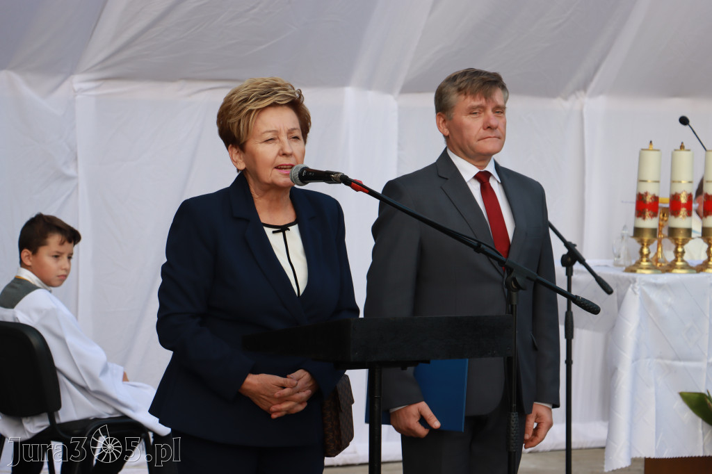 Fotorelacja - Przekazanie i poświęcenie nowego samochodu OSP Cynków