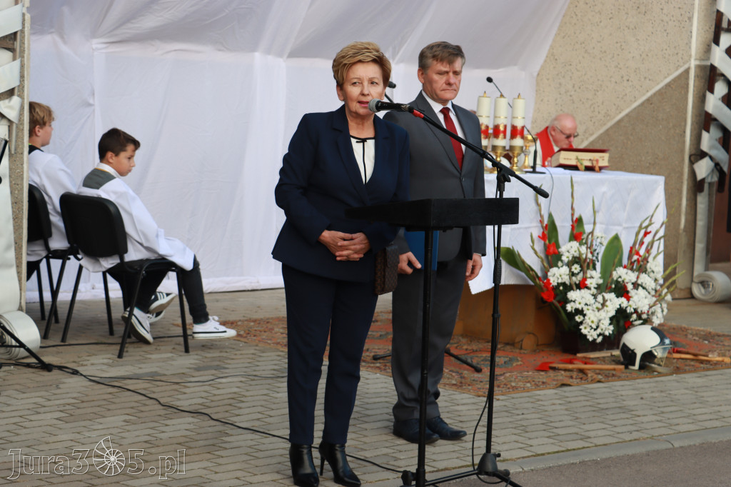Fotorelacja - Przekazanie i poświęcenie nowego samochodu OSP Cynków