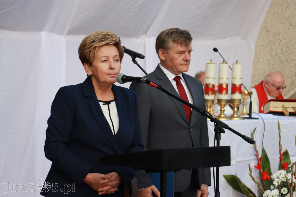 Fotorelacja - Przekazanie i poświęcenie nowego samochodu OSP Cynków