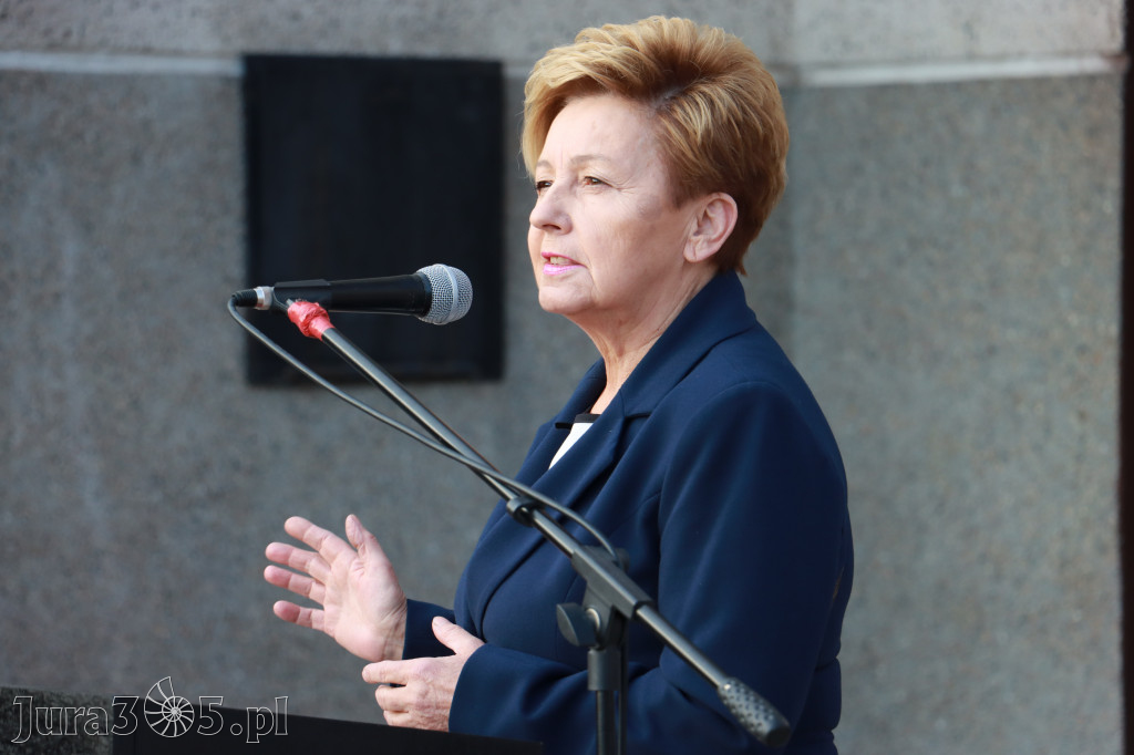 Fotorelacja - Przekazanie i poświęcenie nowego samochodu OSP Cynków