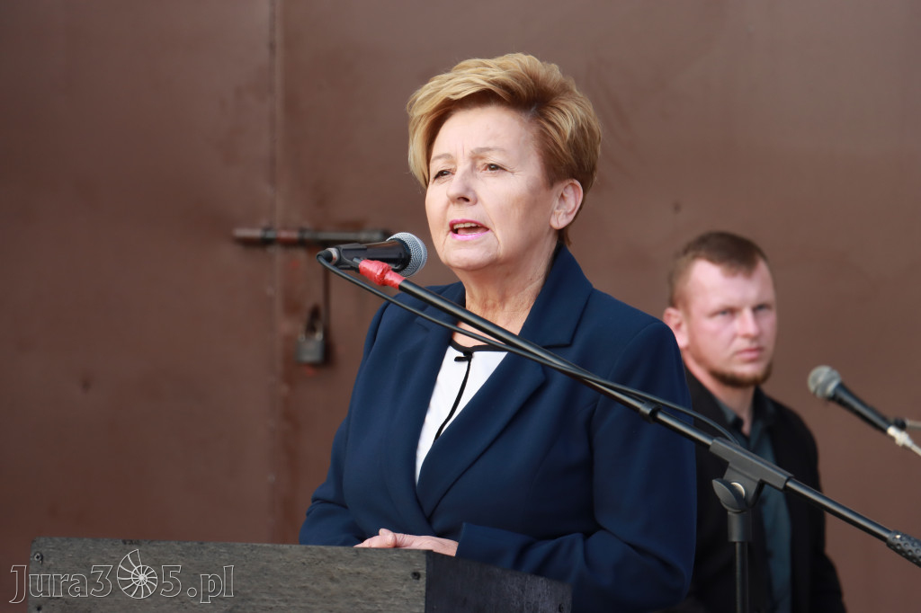 Fotorelacja - Przekazanie i poświęcenie nowego samochodu OSP Cynków