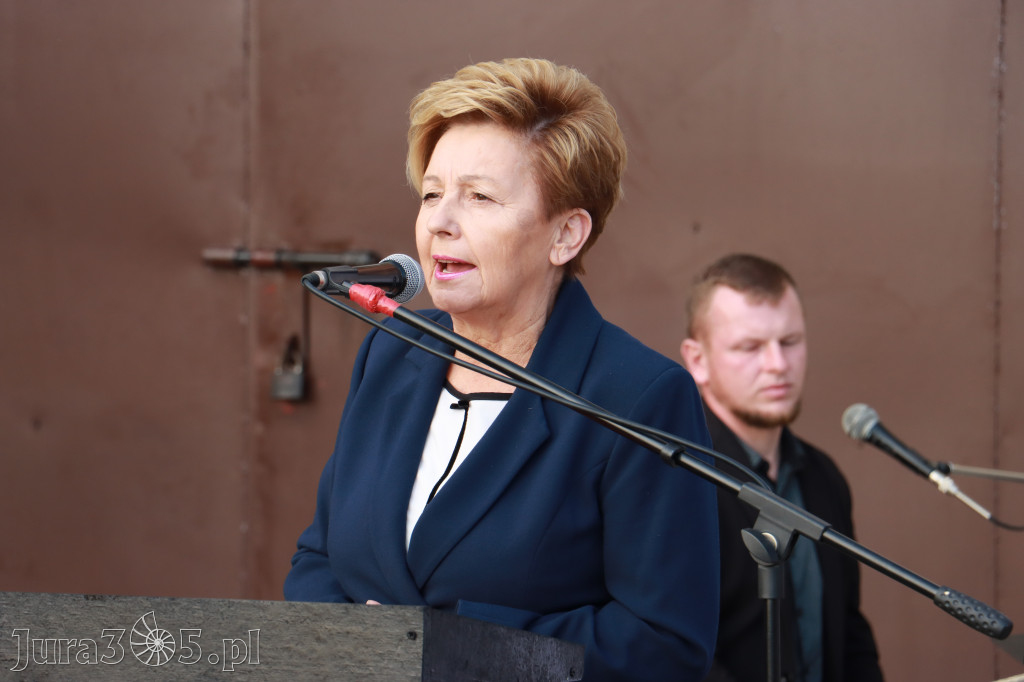 Fotorelacja - Przekazanie i poświęcenie nowego samochodu OSP Cynków