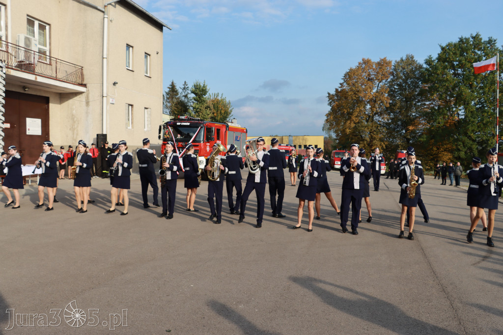 Fotorelacja - Przekazanie i poświęcenie nowego samochodu OSP Cynków