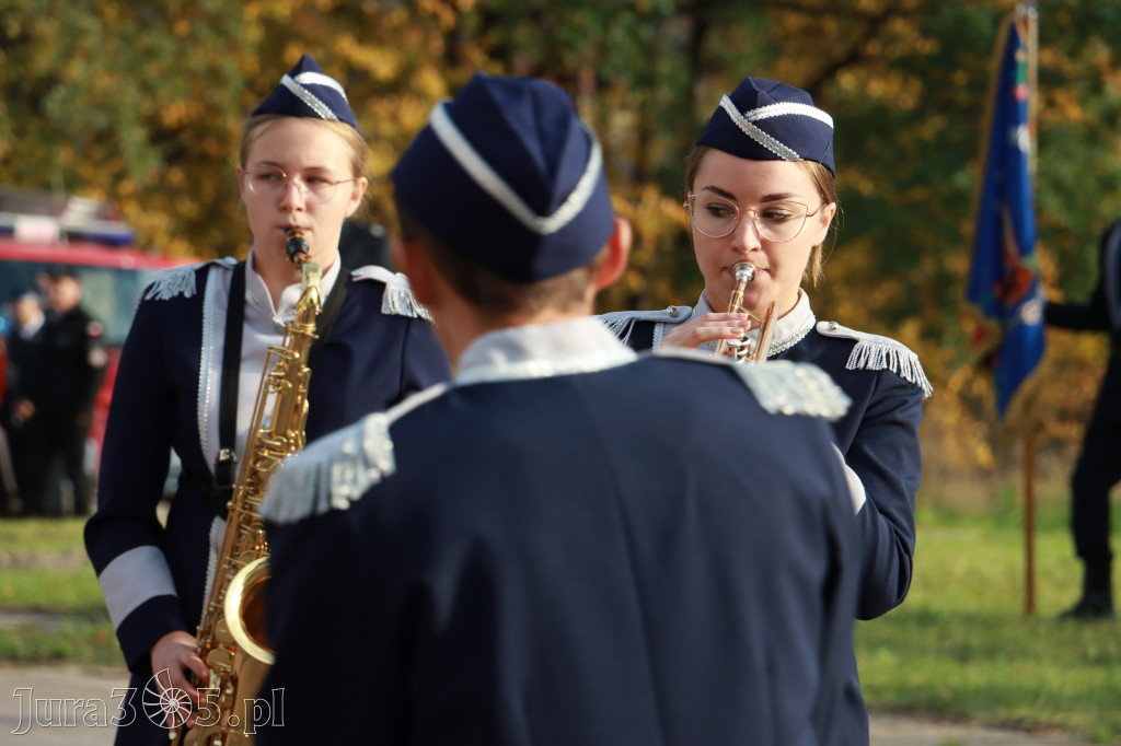 Fotorelacja - Przekazanie i poświęcenie nowego samochodu OSP Cynków