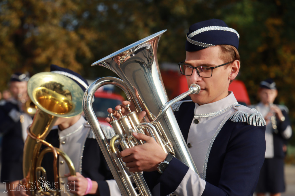 Fotorelacja - Przekazanie i poświęcenie nowego samochodu OSP Cynków