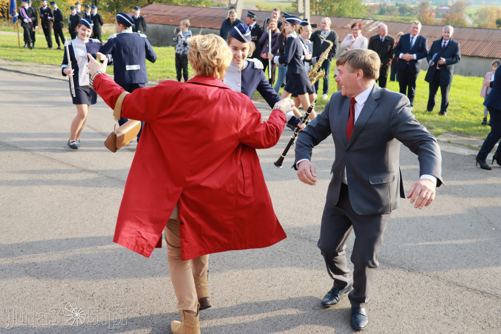 Fotorelacja - Przekazanie i poświęcenie nowego samochodu OSP Cynków