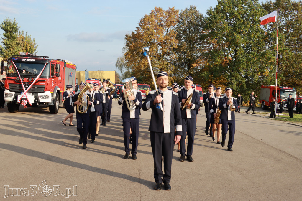 Fotorelacja - Przekazanie i poświęcenie nowego samochodu OSP Cynków