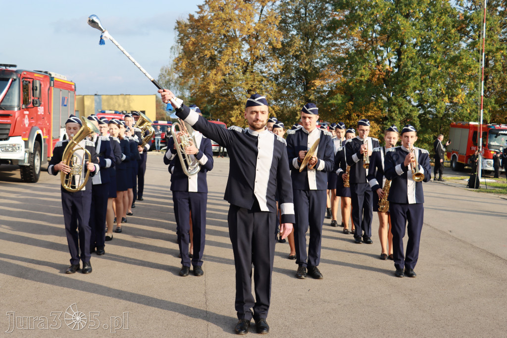 Fotorelacja - Przekazanie i poświęcenie nowego samochodu OSP Cynków