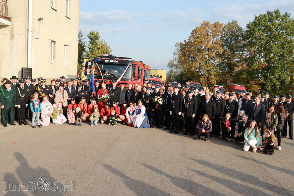 Fotorelacja - Przekazanie i poświęcenie nowego samochodu OSP Cynków