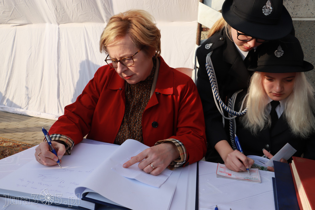 Fotorelacja - Przekazanie i poświęcenie nowego samochodu OSP Cynków
