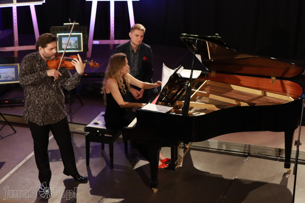 Fotorelacja Koncert DWA ŚWIATY - SZTUKA BEZ GRANIC