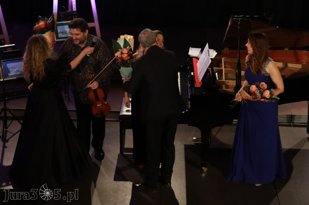 Fotorelacja Koncert DWA ŚWIATY - SZTUKA BEZ GRANIC