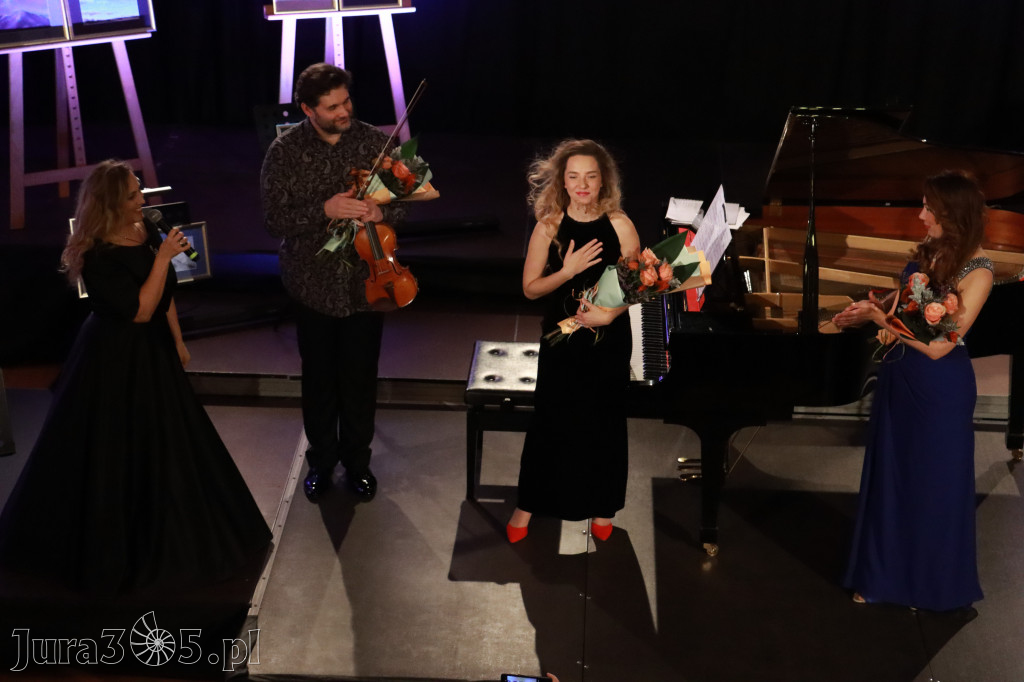 Fotorelacja Koncert DWA ŚWIATY - SZTUKA BEZ GRANIC