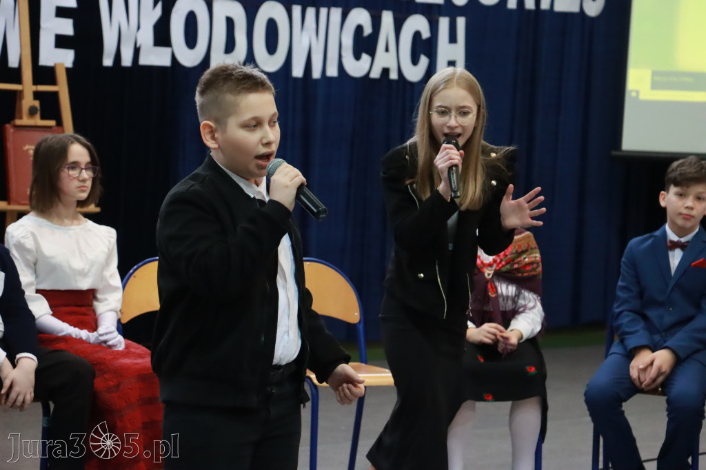 Część artystyczna Sesji Rady Miejskiej we Włodowicach