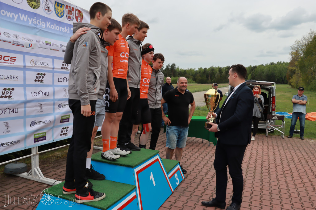 Fotorelcja: XX Wyścig Kolarski SZLAKAMI JURY - Niegowa cz. 2